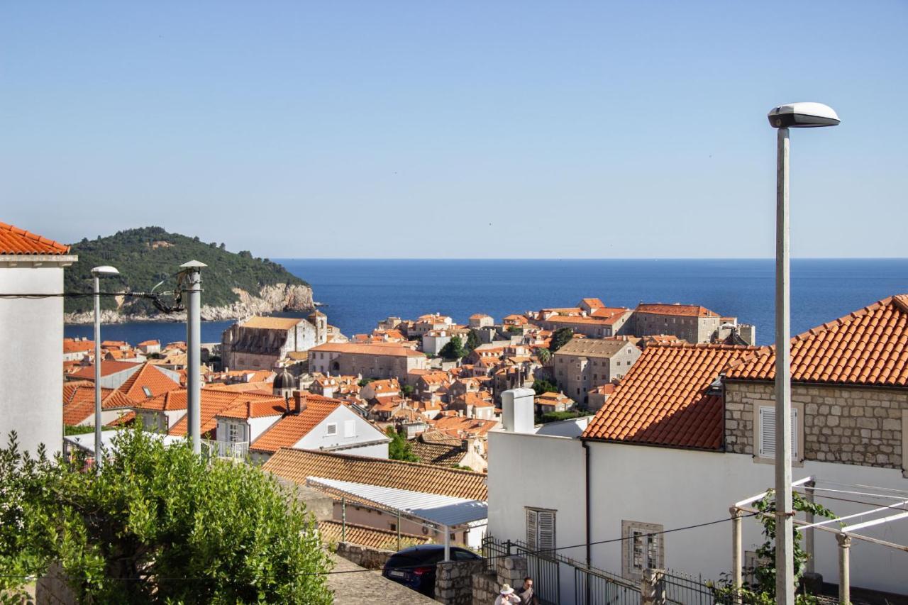 Apartment Gallery - View Of The Old Town & Free Parking Dubrovnik Bagian luar foto