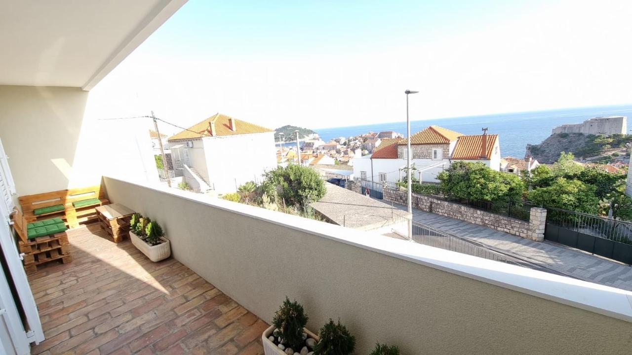 Apartment Gallery - View Of The Old Town & Free Parking Dubrovnik Bagian luar foto