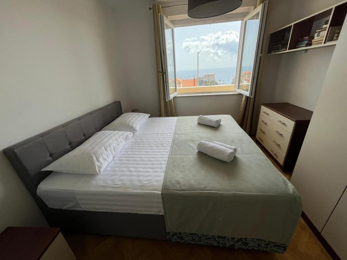 Apartment Gallery - View Of The Old Town & Free Parking Dubrovnik Bagian luar foto