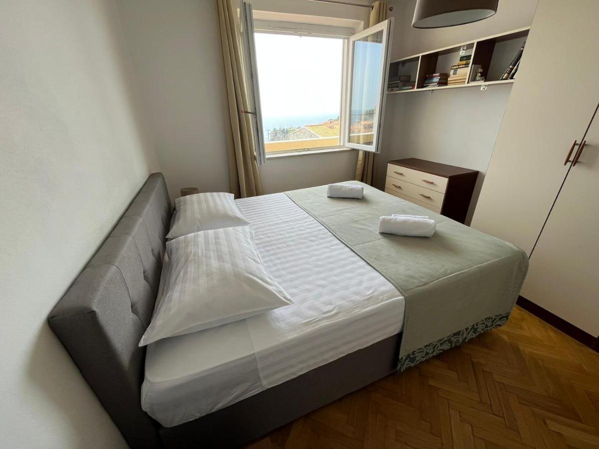 Apartment Gallery - View Of The Old Town & Free Parking Dubrovnik Bagian luar foto